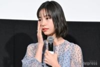 當真あみ、舞台挨拶で2度涙 3つのサプライズに感激「むちゃくちゃ嬉しい」【ストロベリームーン 余命半年の恋】