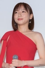 齊藤京子、ワンショル赤ドレスで美肩際立つ「クランクアップの時に号泣」劇中アイドルグループへの思い告白【恋愛裁判】