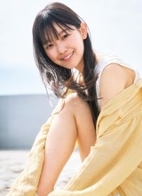 櫻坂46四期生・山川宇衣「ヤンジャン」表紙抜擢 オフショルワンピで美肌輝く