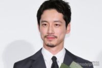 坂口健太郎、短髪&ひげ姿で雰囲気ガラリ イメチェン理由明かす【盤上の向日葵】