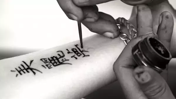 日本でも増えてきた「タトゥー」。 健康への影響はある？