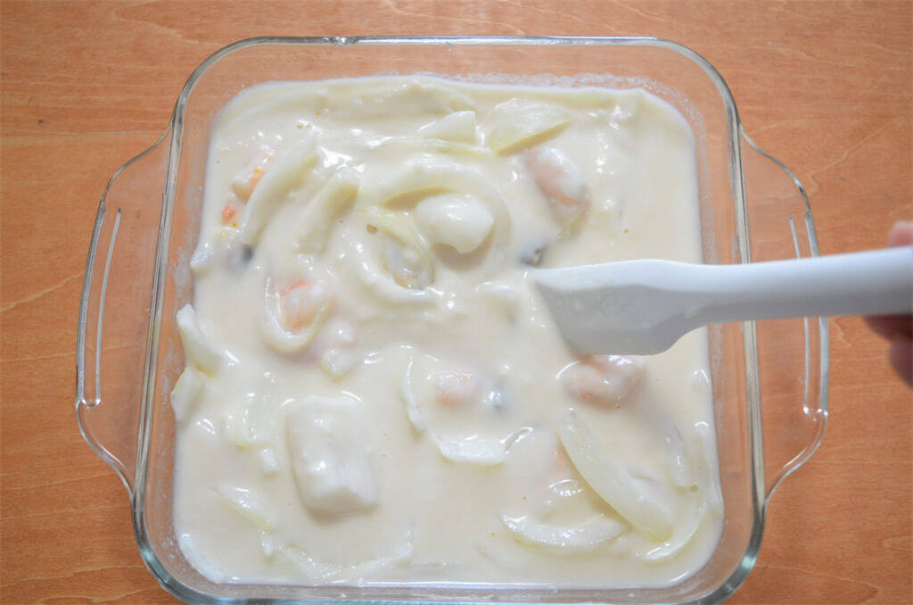 【スナック菓子でグラタン!?】驚きの時短術!ドリトスで「とろ〜り絶品シーフードグラタン」作ってみた!