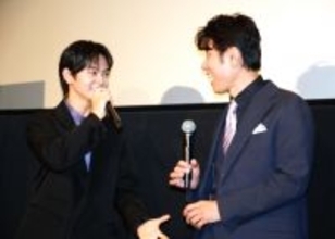 齋藤潤、原田泰造の“おなじみ”の自己紹介に大喜び「初めて生で見られました!」 役さながらに“少年”の顔見せる