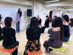 身長168cmのミス・ユニバース・ジャパン2025日本代表・橋本佳央理さんと美馬寛子ナショナルディレクター、2026年度応募者に向け特別レッスン実施 世界大会までの経験・心境を語る