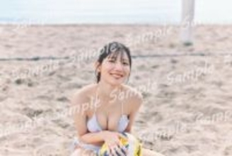 日向坂46河田陽菜、ビーチバレーではしゃいでひと息 2nd写真集封入特典ポストカード解禁