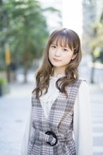 『ウマ娘』声優・和多田美咲、メイショウドトウと対面で感激 テイエムオペラオー役・徳井青空と一緒に写真撮影「オーラを感じました」