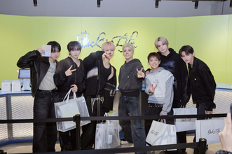 &TEAM、韓国で初のポップストアを開催 メンバーも訪問