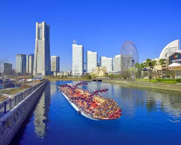 「花の港」特別企画 船とロープウェイを彩る花のインスタレーション
