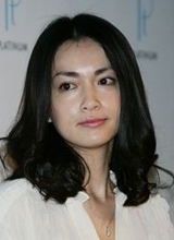『シャーロック』、“不気味な役”の長谷川京子に視聴者「似合う」 怪演女優として評価される理由は？