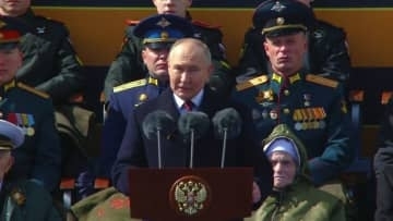 プーチン氏「戦略部隊は常に戦闘準備態勢」、対独戦勝記念日演説