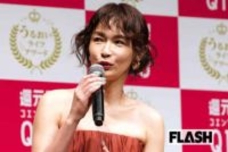 47歳・長谷川京子 “透け黒タイツ”姿に「ずるいくらい魅力的」ファン絶賛…美容に仕事に進化する独身ライフ