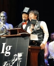 【イグ・ノーベル賞その後】おしゃべりを邪魔する“銃”発明の津田塾大・栗原教授「発明品がドラえもんのひみつ道具の本に掲載!」