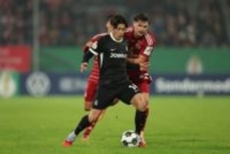 鈴木唯人、今季初アシストで勝利に貢献! フライブルクがデュッセルドルフ撃破でポカール3回戦進出