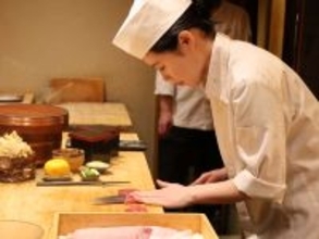 男社会の和食の世界で女性が活躍！ミシュラン店で活躍する若手女性の寿司と天ぷらが人気の理由