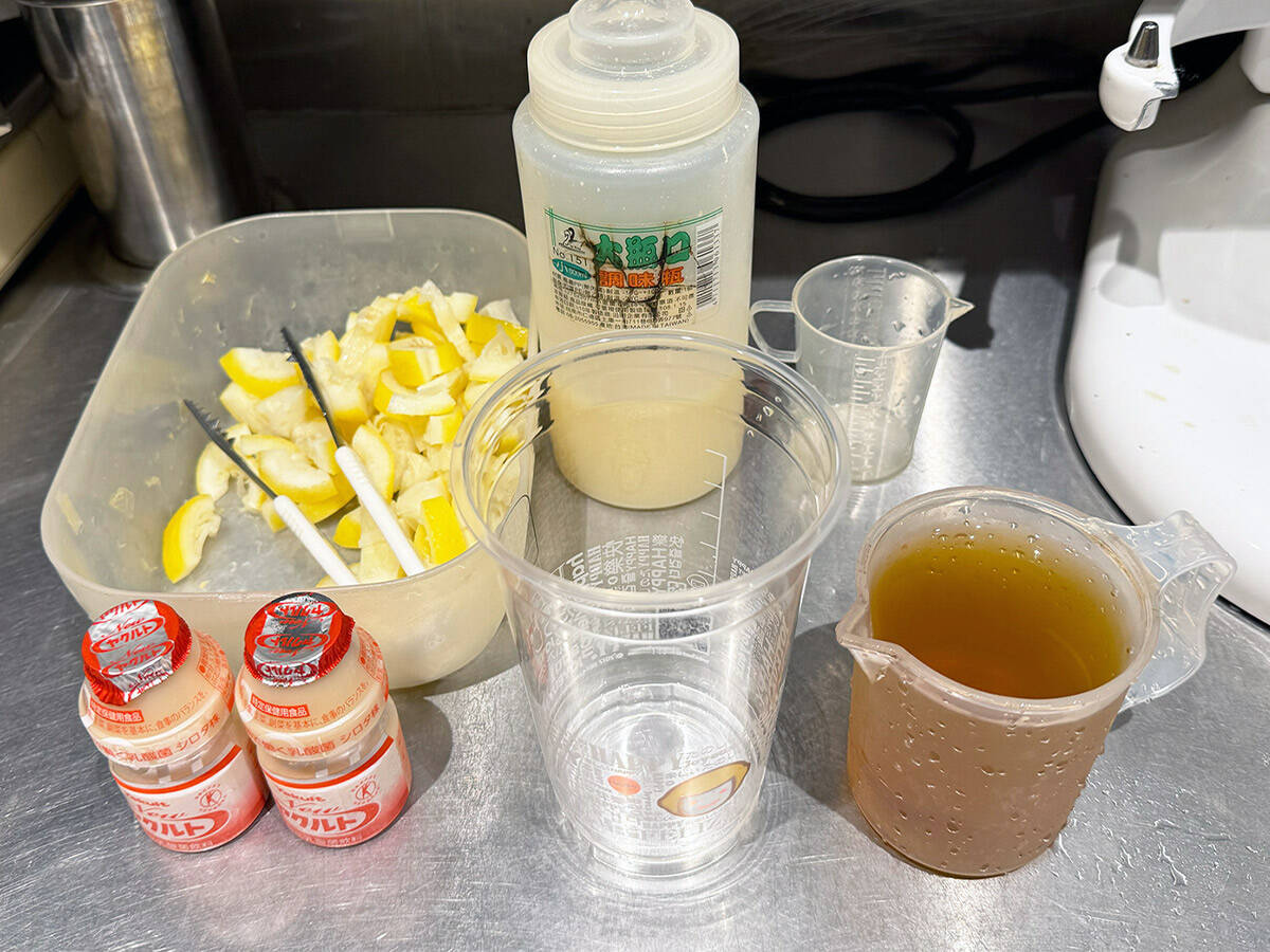 台湾人は「ヤクルトをお茶に入れて飲む」説は本当か?台湾茶スタンドで台湾人にその真相を聞いてみた