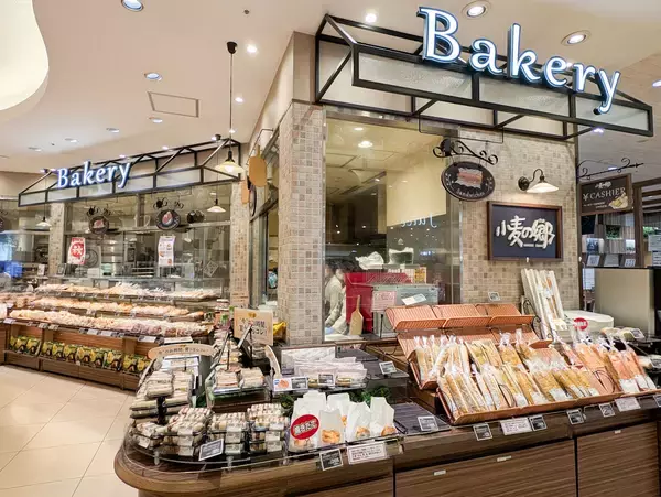 【ライフ】スーパーの常識を変えた焼きたてパン革命!『小麦の郷』は専門店級のパンが手に入る実力派