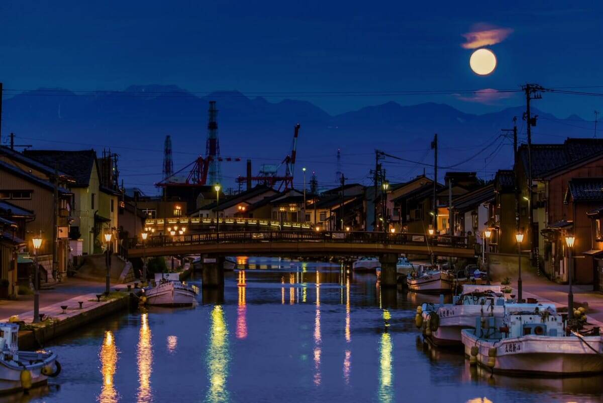 【佐藤友也 Web個展『トワイライト』】この時間だけの空の色|第一回「#旅心フォトコンテスト by TABIZINE」大賞受賞記念