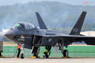 「まだ本気出してない？」韓国オリジナル戦闘機「KF-21」初デモ飛行が迫力に欠けたワケ メーカーに直撃