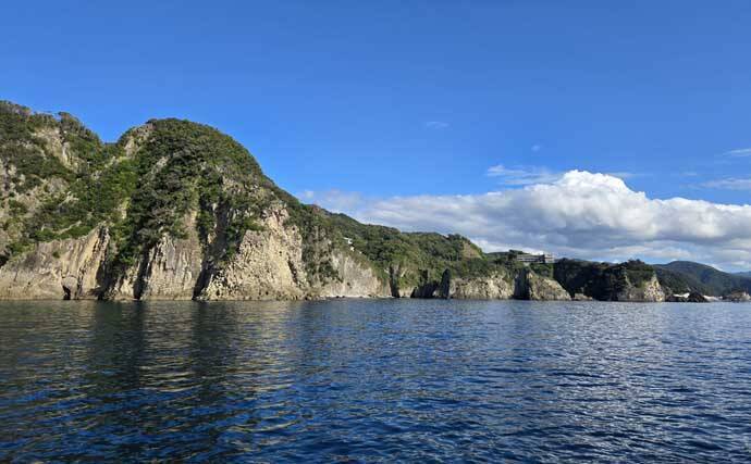 「海の中はまだ夏?」沖磯フカセ釣りでシイラにソーダカツオなど7魚種【西伊豆】