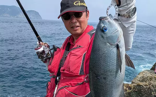 人気沖磯でフカセ・エギング・ロックゲームの欲張り釣行【大分】本命3魚種と対面成功