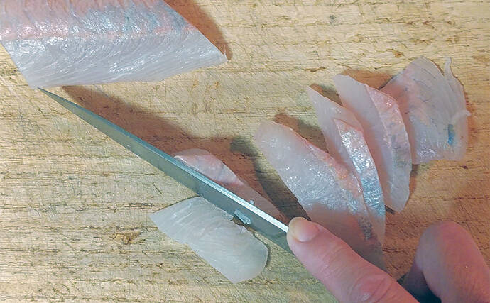 釣魚で作る「秋の味覚」レシピ:ネリゴのホイル焼き キノコとバターで食欲全開