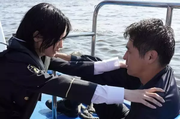 「新東京水上警察」”日下部”加藤シゲアキと“礼子”山下美月の関係が暗雲か… 「日下部と礼子の距離が離れていきそうな予感」