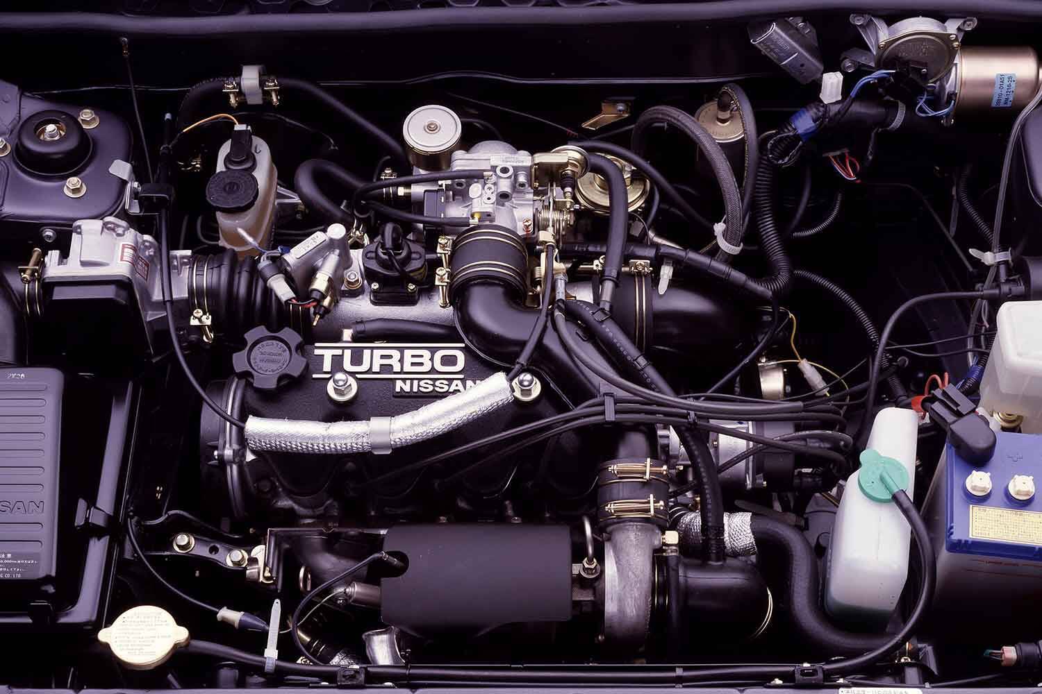 「しょせん飾り立てたサニーだろ」なんて揶揄されるがなかなかどうして! 小さな高級車「ローレルスピリット」はバカにできないホンモノだった