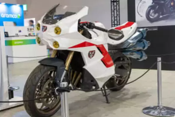 「シン・仮面ライダー」サイクロン号やデロリアン、DTS:Xベンツも。ジャパンモビリティショー