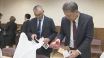 クマ目撃の増加受け臨時の校長会 全学校にクマよけスプレーや電子ホイッスル配布 岐阜・下呂市