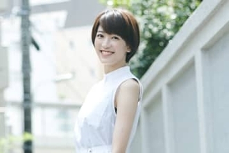 日本人女優、ポニテ＆リバプール遠藤ユニ姿披露　クロップ監督の勝利の“儀式”も再現