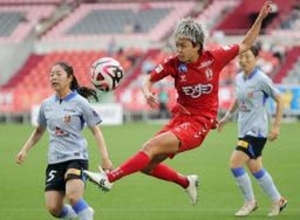 2位INAC神戸、今季女王の三菱重工浦和に敗戦　0-2で2連敗、今季ホーム最終戦