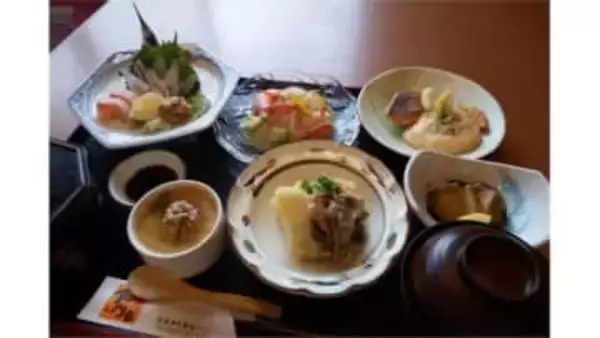 高校生考案の海鮮定食を瀬戸芸に合わせて提供 多度津高校オリジナルブランド魚など5種を使用 香川