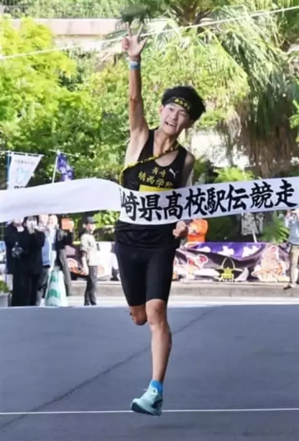 長崎県高校駅伝 女子 諫早笑顔でつなぎ7連覇 男子 鎮西学院競り勝ち3連覇