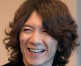 父は超人気バンドボーカル、23歳モデル〝妖艶〟ホラーショットにファンうっとり「細すぎてご飯食べてるか心配なります」「ため息出ちゃうほど美しい」