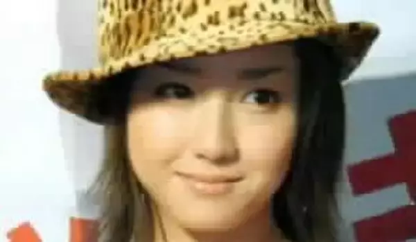 「エリカ様健在!」39歳最新ショットを蜷川実花が激撮!沢尻エリカに反響「爆ビジュ」「エグカッコいい」