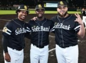 ソフトバンクの外国人4投手は残留確定 ダウンズは流動的