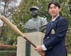 「ライオンズを勝たせられる選手に」西武ドラフト1位明大・小島大河が指名あいさつで思い新た 激戦捕手争いへ「若さと打撃で勝負」