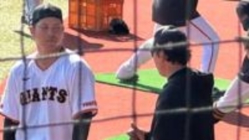 【きょうの1シーン】大城卓三が“アジアの大砲”李承燁コーチと