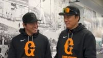 【巨人秋キャンプ】長野久義が練習の“お手伝い” 李承燁コーチと選手の橋渡し役も