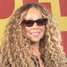 マライア・キャリー「来てくれてありがとう」 約7年ぶりの日本公演のため来日 サイン会でファン熱狂