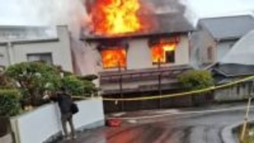 別府鉄輪温泉近くで住宅火災 焼け跡から見つかった遺体は住人の男性か 大分