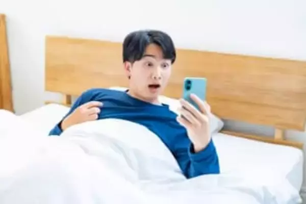 寝坊したら罰金! 最高10万円払ったユーザーも?「二度寝」するのが恐ろしくなる画期的なアプリとは