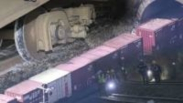 約4メートルにわたりレール頭部が飛散 JR函館線・貨物列車脱線事故で運輸安全委が経過報告