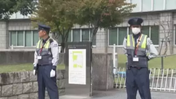 【速報】安倍元首相銃撃 山上被告この後初公判 裁判所は異例の厳戒態勢 手荷物検査や筆記具貸し出し 傍聴席求め700人以上が列