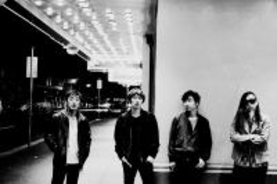 スピッツ バンド結成30周年を目前に約3年振りのオリジナルアルバム『醒めない』をリリース／レビュー