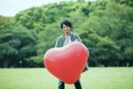 遊助、25枚目のシングルはド直球のラブソング「俺と付き合ってください。」／インタビュー1