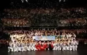 V6 ニューシングル ある日願いが叶ったんだ All For You ジャケットビジュアル公開 エキサイトニュース V6 ニューシングル ある日願いが叶ったんだ All For You ジャケットビジュアル公開 エキサイトニュース