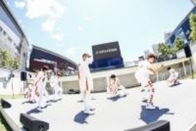 SUPER★DRAGON フリーライブで8月の3rdアルバム発売をサプライズ発表