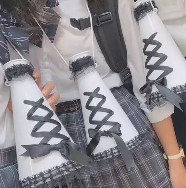 体育祭シーズン到来 みんなの 映えメガホンをチェック 今すぐマネしたくなるテクがいっぱい ローリエプレス