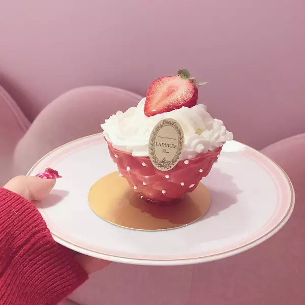 いちごとハートがいっぱい Laduree ラデュレ のいちご尽くしのアフタヌーンティーが気になる ローリエプレス